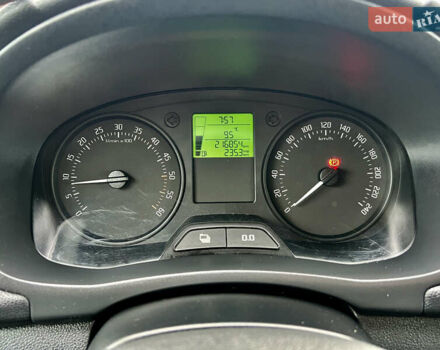 Шкода Фабия 2011 в Кривом Роге на Automoto.ua Синий Шкода Фабия, объемом двигателя 1.6 л и пробегом 216 тыс. км за 5999 $, фото 17 на Automoto.ua