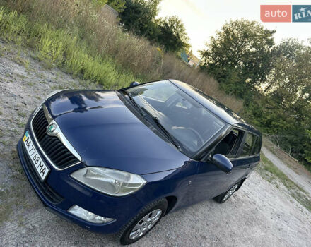 Синій Шкода Фабія, об'ємом двигуна 1.39 л та пробігом 380 тис. км за 3800 $, фото 12 на Automoto.ua