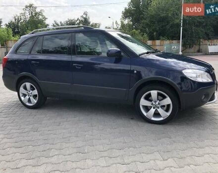 Синий Шкода Фабия, объемом двигателя 1.6 л и пробегом 263 тыс. км за 6900 $, фото 7 на Automoto.ua