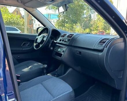 Синій Шкода Фабія, об'ємом двигуна 1.6 л та пробігом 260 тис. км за 6300 $, фото 22 на Automoto.ua