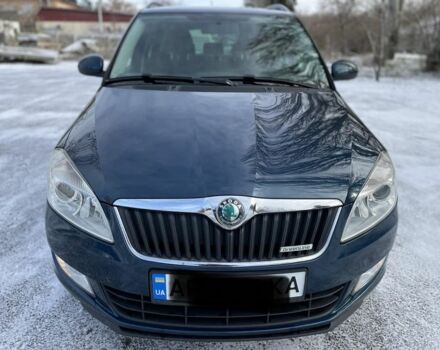 Синий Шкода Фабия, объемом двигателя 1.2 л и пробегом 270 тыс. км за 6500 $, фото 1 на Automoto.ua