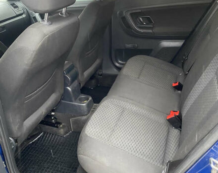 Синій Шкода Фабія, об'ємом двигуна 1.6 л та пробігом 553 тис. км за 4999 $, фото 8 на Automoto.ua