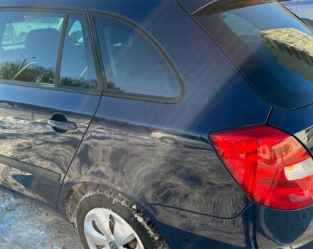 Синій Шкода Фабія, об'ємом двигуна 1.4 л та пробігом 220 тис. км за 5999 $, фото 3 на Automoto.ua