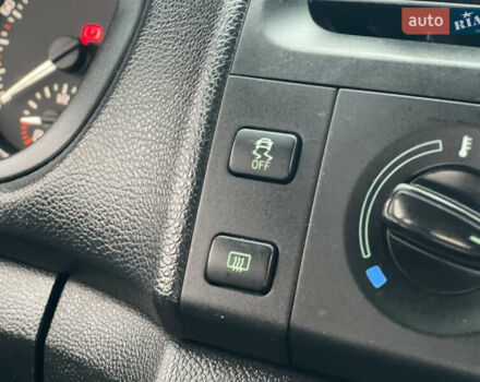 Синій Шкода Фабія, об'ємом двигуна 1.6 л та пробігом 317 тис. км за 5800 $, фото 26 на Automoto.ua