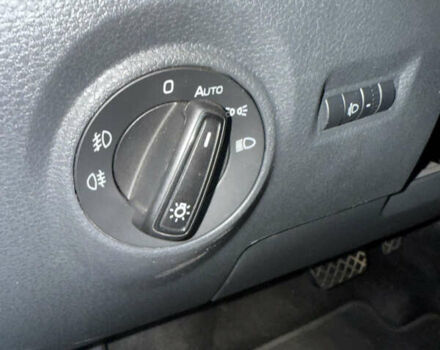 Синий Шкода Фабия, объемом двигателя 1.42 л и пробегом 193 тыс. км за 9500 $, фото 11 на Automoto.ua