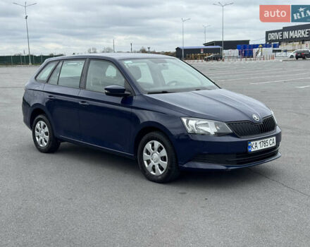 Синий Шкода Фабия, объемом двигателя 1.2 л и пробегом 140 тыс. км за 7800 $, фото 2 на Automoto.ua