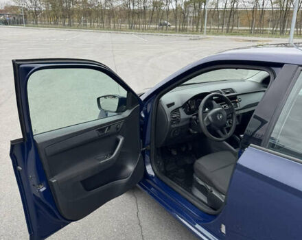 Синий Шкода Фабия, объемом двигателя 1.2 л и пробегом 140 тыс. км за 7800 $, фото 14 на Automoto.ua