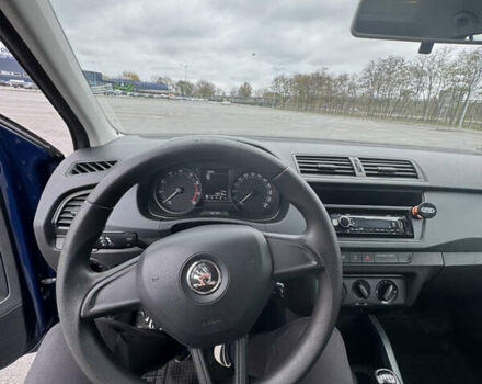 Синий Шкода Фабия, объемом двигателя 1.2 л и пробегом 140 тыс. км за 7800 $, фото 19 на Automoto.ua