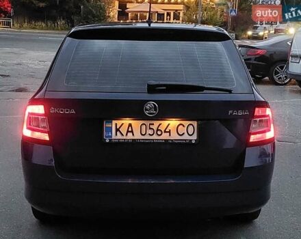 Синий Шкода Фабия, объемом двигателя 1.2 л и пробегом 201 тыс. км за 6099 $, фото 5 на Automoto.ua