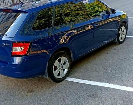 Синий Шкода Фабия, объемом двигателя 1 л и пробегом 130 тыс. км за 7200 $, фото 3 на Automoto.ua