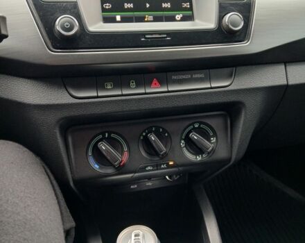 Синій Шкода Фабія, об'ємом двигуна 1 л та пробігом 137 тис. км за 7000 $, фото 14 на Automoto.ua