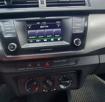 Синий Шкода Фабия, объемом двигателя 1 л и пробегом 85 тыс. км за 8500 $, фото 23 на Automoto.ua