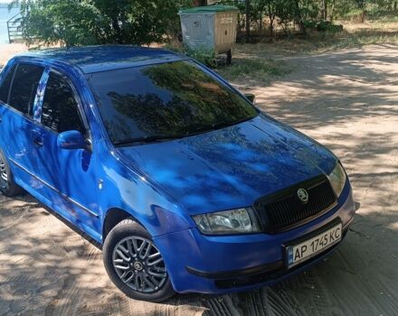 Синий Шкода Фабия, объемом двигателя 1.4 л и пробегом 300 тыс. км за 3100 $, фото 1 на Automoto.ua