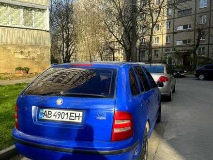 Шкода Фабия 2001 в Виннице на Automoto.ua Синий Шкода Фабия, объемом двигателя 1.4 л и пробегом 100 тыс. км за 3300 $, фото 1 на Automoto.ua