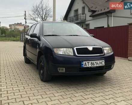 Синий Шкода Фабия, объемом двигателя 1.4 л и пробегом 300 тыс. км за 2300 $, фото 1 на Automoto.ua