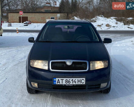 Синий Шкода Фабия, объемом двигателя 1.4 л и пробегом 350 тыс. км за 1750 $, фото 1 на Automoto.ua