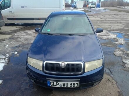 Синий Шкода Фабия, объемом двигателя 1.4 л и пробегом 300 тыс. км за 1500 $, фото 1 на Automoto.ua