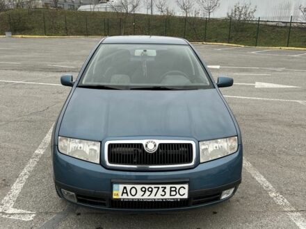 Синий Шкода Фабия, объемом двигателя 1.4 л и пробегом 285 тыс. км за 3300 $, фото 1 на Automoto.ua