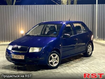 Шкода Фабия 2003 в Новомосковске на Automoto.ua Синий Шкода Фабия, объемом двигателя 1.4 л и пробегом 250 тыс. км за 3200 $, фото 1 на Automoto.ua
