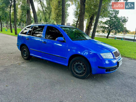 Синій Шкода Фабія, об'ємом двигуна 1.39 л та пробігом 180 тис. км за 3900 $, фото 1 на Automoto.ua