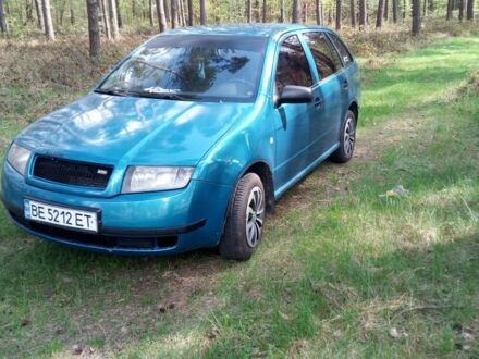 Шкода Фабія 2003 у Рівному на Automoto.ua Синій Шкода Фабія, об'ємом двигуна 1.2 л та пробігом 300 тис. км за 2400 $, фото 1 на Automoto.ua