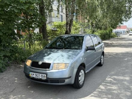 Шкода Фабия 2003 в Житомире на Automoto.ua Синий Шкода Фабия, объемом двигателя 0 л и пробегом 300 тыс. км за 2550 $, фото 1 на Automoto.ua
