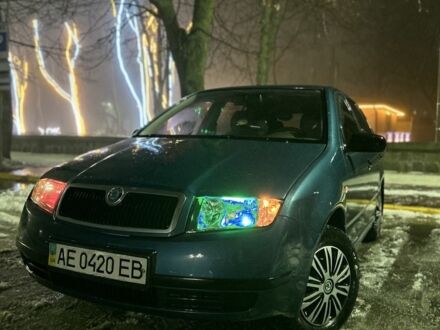Синий Шкода Фабия, объемом двигателя 1.2 л и пробегом 254 тыс. км за 3500 $, фото 1 на Automoto.ua