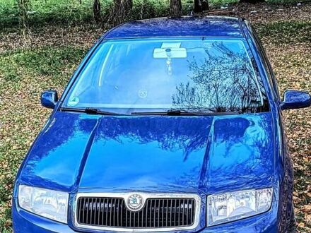 Шкода Фабія 2004 у Івано-Франківську на Automoto.ua Синій Шкода Фабія, об'ємом двигуна 1.39 л та пробігом 237 тис. км за 2700 $, фото 1 на Automoto.ua