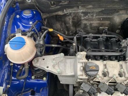 Синій Шкода Фабія, об'ємом двигуна 1.2 л та пробігом 80 тис. км за 3800 $, фото 1 на Automoto.ua