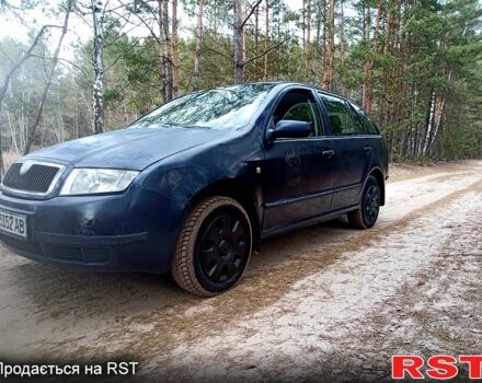 Синий Шкода Фабия, объемом двигателя 1.4 л и пробегом 405 тыс. км за 2700 $, фото 1 на Automoto.ua