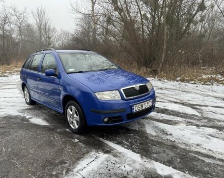 Синий Шкода Фабия, объемом двигателя 0 л и пробегом 222 тыс. км за 2999 $, фото 1 на Automoto.ua