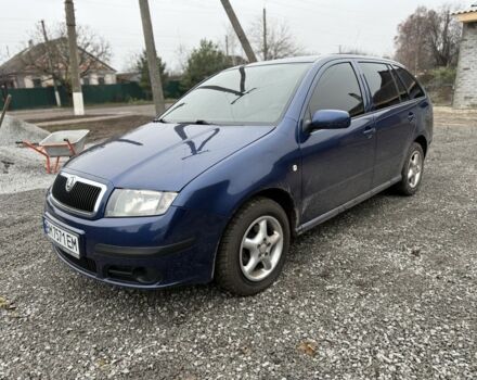 Синий Шкода Фабия, объемом двигателя 1.4 л и пробегом 180 тыс. км за 4150 $, фото 1 на Automoto.ua