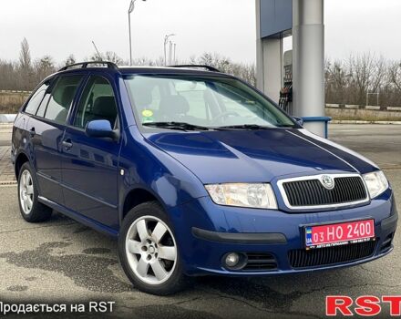 Синій Шкода Фабія, об'ємом двигуна 1.4 л та пробігом 250 тис. км за 4500 $, фото 1 на Automoto.ua