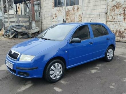 Синий Шкода Фабия, объемом двигателя 1.2 л и пробегом 240 тыс. км за 3500 $, фото 1 на Automoto.ua