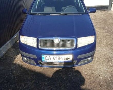 Синий Шкода Фабия, объемом двигателя 1.2 л и пробегом 202 тыс. км за 3700 $, фото 1 на Automoto.ua