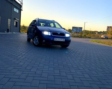 Синий Шкода Фабия, объемом двигателя 1.4 л и пробегом 260 тыс. км за 4800 $, фото 1 на Automoto.ua