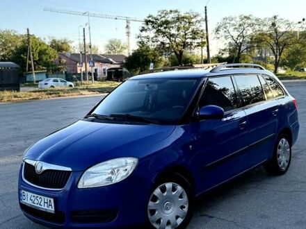 Синий Шкода Фабия, объемом двигателя 1.6 л и пробегом 343 тыс. км за 5000 $, фото 1 на Automoto.ua