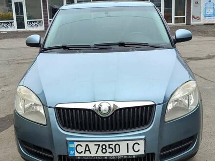 Синій Шкода Фабія, об'ємом двигуна 1.2 л та пробігом 199 тис. км за 4800 $, фото 1 на Automoto.ua