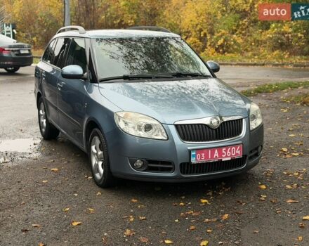 Синий Шкода Фабия, объемом двигателя 1.4 л и пробегом 223 тыс. км за 5400 $, фото 1 на Automoto.ua
