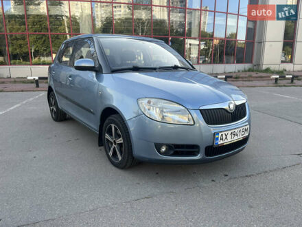Синий Шкода Фабия, объемом двигателя 1.6 л и пробегом 191 тыс. км за 5999 $, фото 1 на Automoto.ua