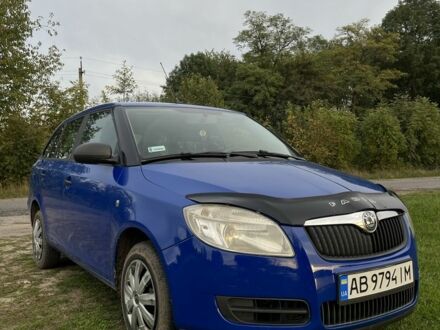 Синий Шкода Фабия, объемом двигателя 1.2 л и пробегом 250 тыс. км за 3700 $, фото 1 на Automoto.ua