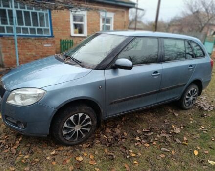 Синий Шкода Фабия, объемом двигателя 1.4 л и пробегом 243 тыс. км за 3800 $, фото 1 на Automoto.ua