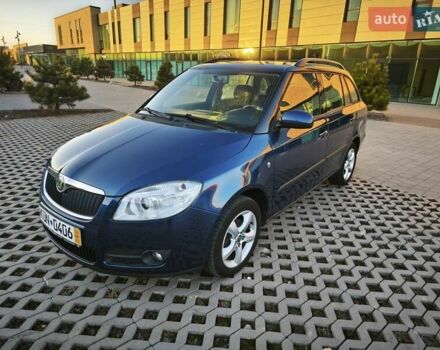 Синий Шкода Фабия, объемом двигателя 1.6 л и пробегом 243 тыс. км за 6400 $, фото 1 на Automoto.ua