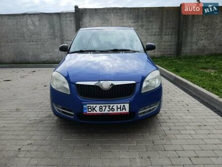 Синій Шкода Фабія, об'ємом двигуна 1.42 л та пробігом 264 тис. км за 4300 $, фото 1 на Automoto.ua