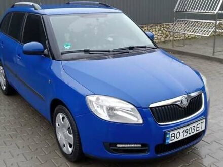 Синий Шкода Фабия, объемом двигателя 1.6 л и пробегом 268 тыс. км за 5300 $, фото 1 на Automoto.ua