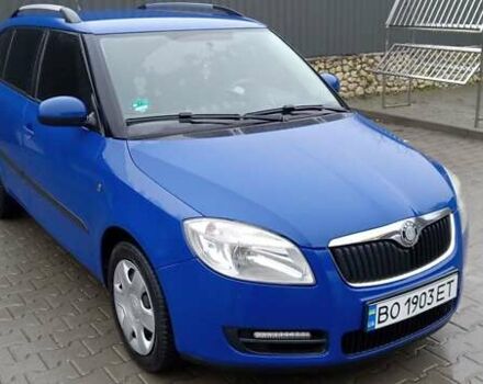 Синий Шкода Фабия, объемом двигателя 1.6 л и пробегом 268 тыс. км за 5300 $, фото 1 на Automoto.ua