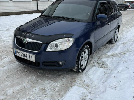 Синій Шкода Фабія, об'ємом двигуна 1.6 л та пробігом 237 тис. км за 5500 $, фото 1 на Automoto.ua