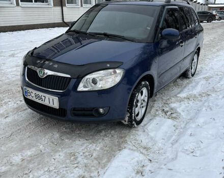 Синий Шкода Фабия, объемом двигателя 1.6 л и пробегом 237 тыс. км за 5500 $, фото 1 на Automoto.ua