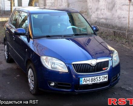 Синий Шкода Фабия, объемом двигателя 1.2 л и пробегом 207 тыс. км за 4300 $, фото 1 на Automoto.ua