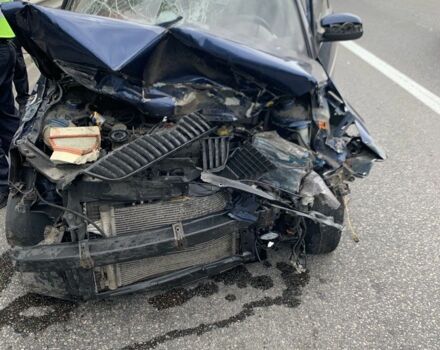 Синій Шкода Фабія, об'ємом двигуна 0 л та пробігом 230 тис. км за 800 $, фото 1 на Automoto.ua